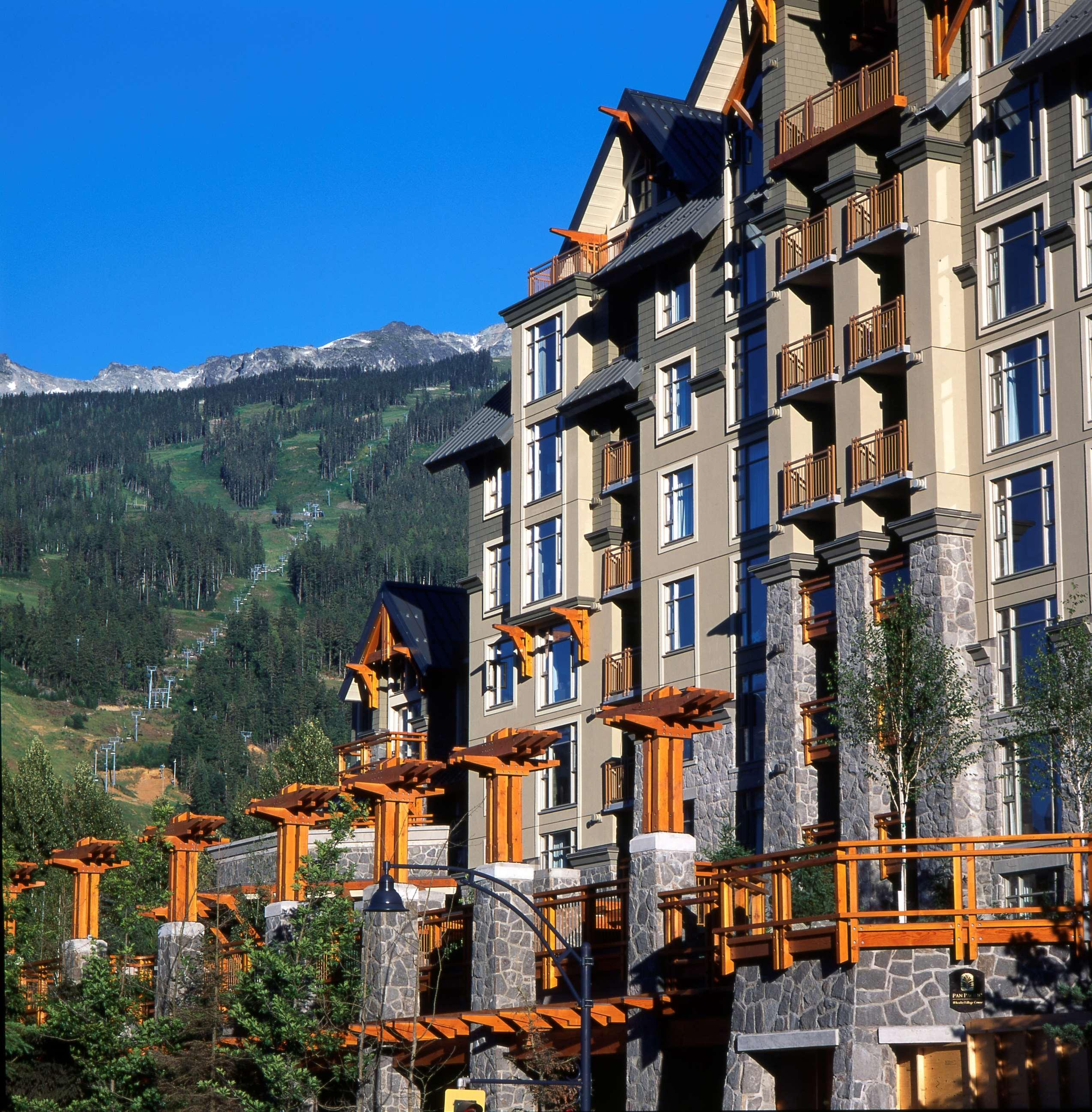 Pan Pacific Whistler Village Centre Exterior foto